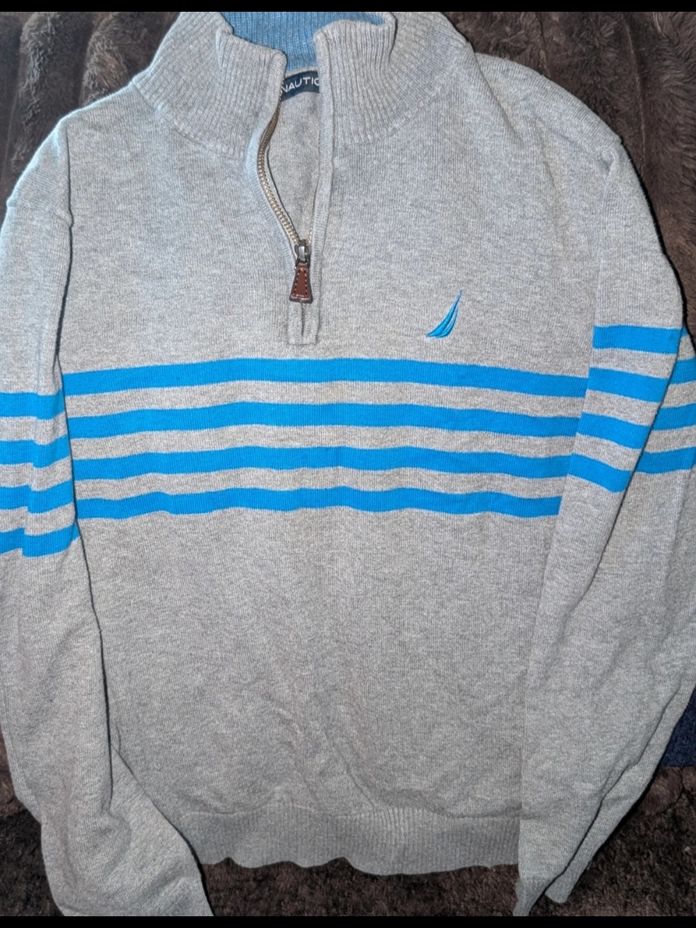 Nautica Men’s Light Gray Quarter-Zip Sweater with Blue Stripes